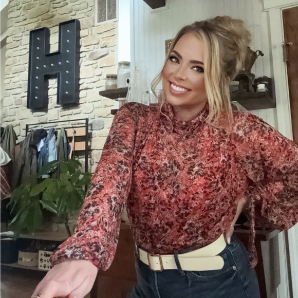 Meet your Posher, Tasha - Picture 1 of 1